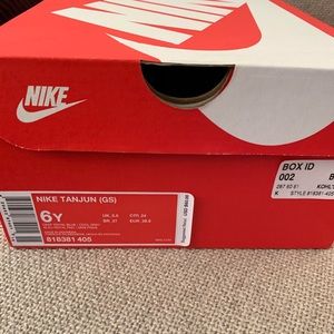 Nike Boys size 6